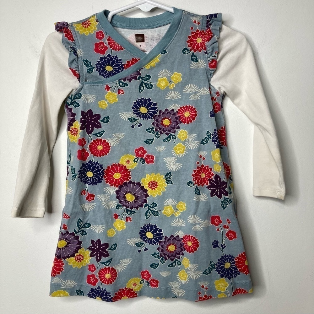 Yea long sleeve dress floral‎ size 2